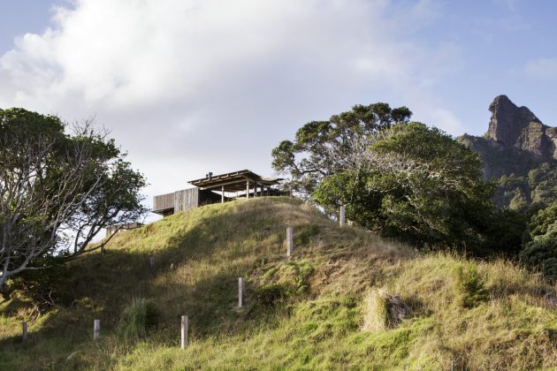 Castle Rock House by Herbst Architects in Whangarei, New Zealand (12)