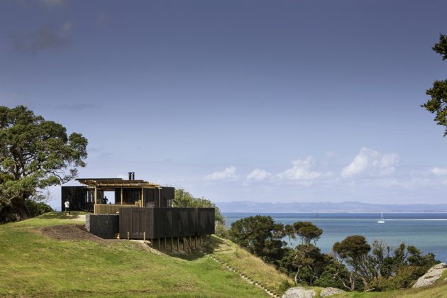 Castle Rock House by Herbst Architects in Whangarei, New Zealand (8)