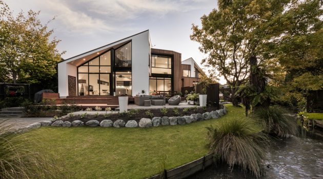 Gleneagles Terrace Homes by Cymon Allfrey Architects in New Zealand
