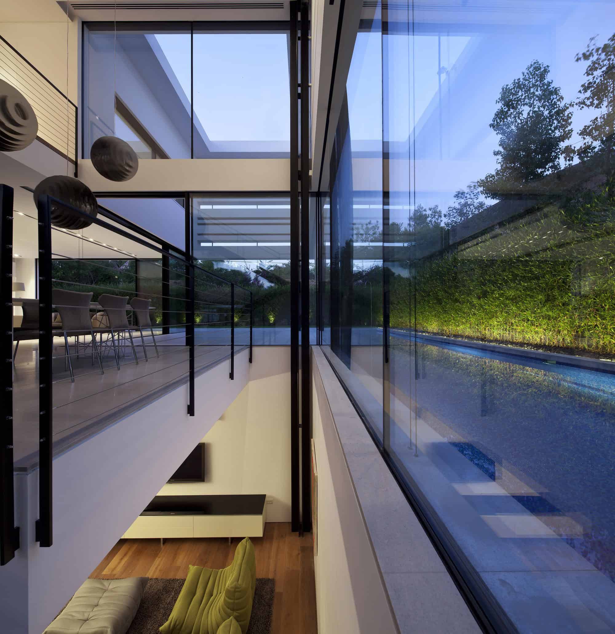 Ramat Gan House 2 by Pitsou Kedem Architects in Ramat Gan, Israel Ramat Gan House 2 by Pitsou Kedem Architects in Ramat Gan, Israel (15)