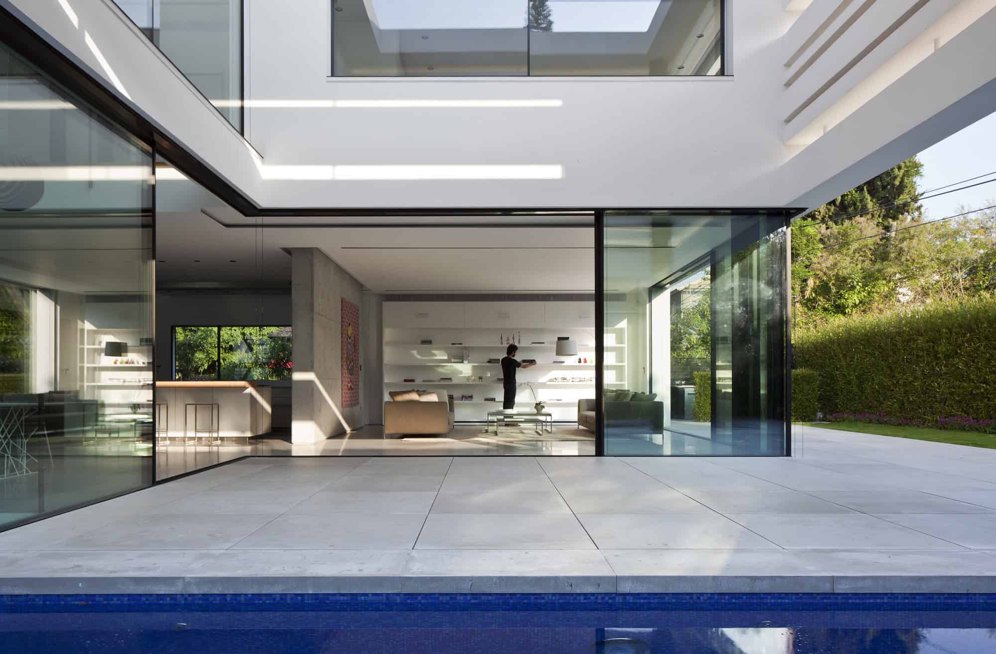 Ramat Gan House 2 by Pitsou Kedem Architects in Ramat Gan, Israel Ramat Gan House 2 by Pitsou Kedem Architects in Ramat Gan, Israel (8)