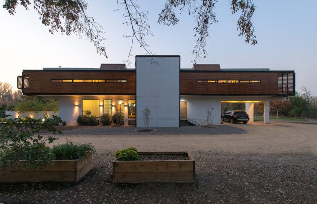 Rosales Quijada House by GITC Arquitectura in Chile