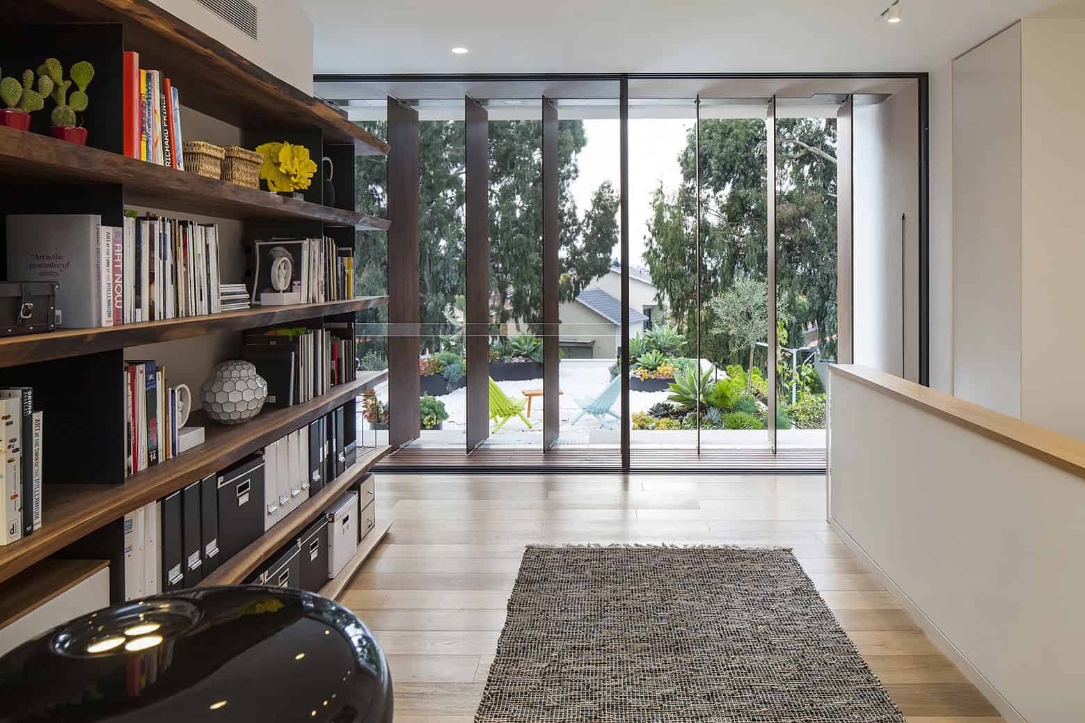 TV House - A Mediterranean Villa by Paz Gersh Architects in Tel Aviv, Israel TV House - A Mediterranean Villa by Paz Gersh Architects in Tel Aviv, Israel (11)