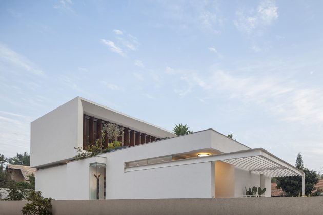 TV House - A Mediterranean Villa by Paz Gersh Architects in Tel Aviv, Israel