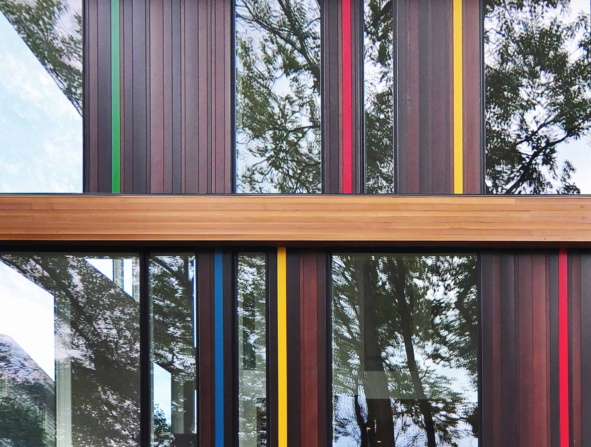 Redaction House by Johnsen Schmaling Architects: A Compact Lakefront Cube The Redaction House by Johnsen Schmaling Architects in Wisconsin, USA (8)