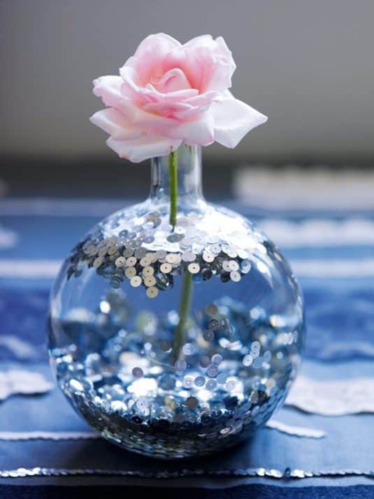 20 Sparkling DIY Glitter Decorations That Will Cheer Up Your Home
