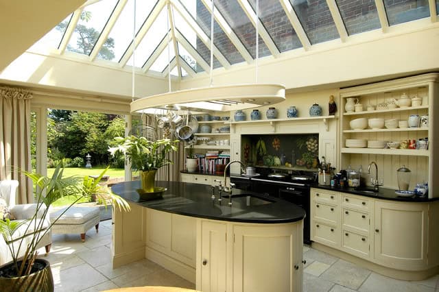 16 Super Functional Attic Kitchens That Will Impress You 1