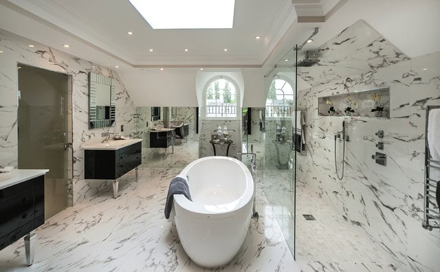 18 Dreamy Marble Bathrooms To Serve You As Inspiration 11