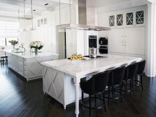 18 Kitchen Islands With Seating In Traditional Style