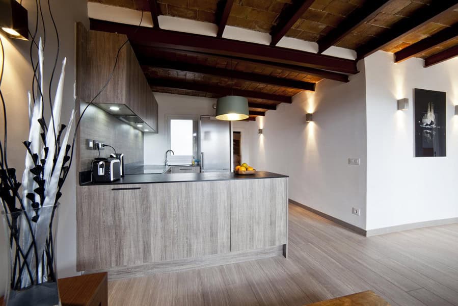 16 Super Functional Attic Kitchens That Will Impress You 13