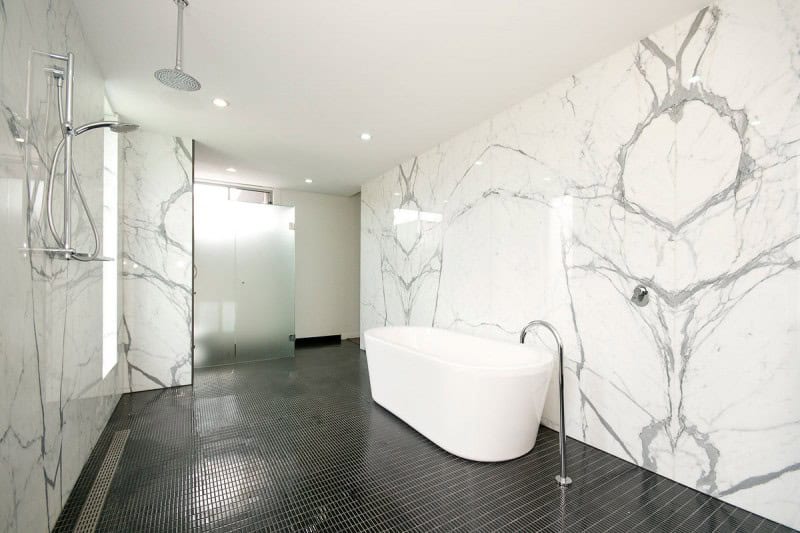 18 Dreamy Marble Bathrooms To Serve You As Inspiration 15