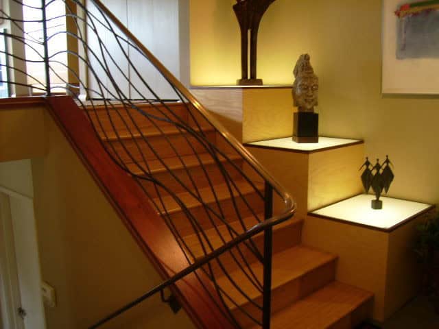 19 Extraordinary Railing Designs To Beautify Your Internal Stairs 15
