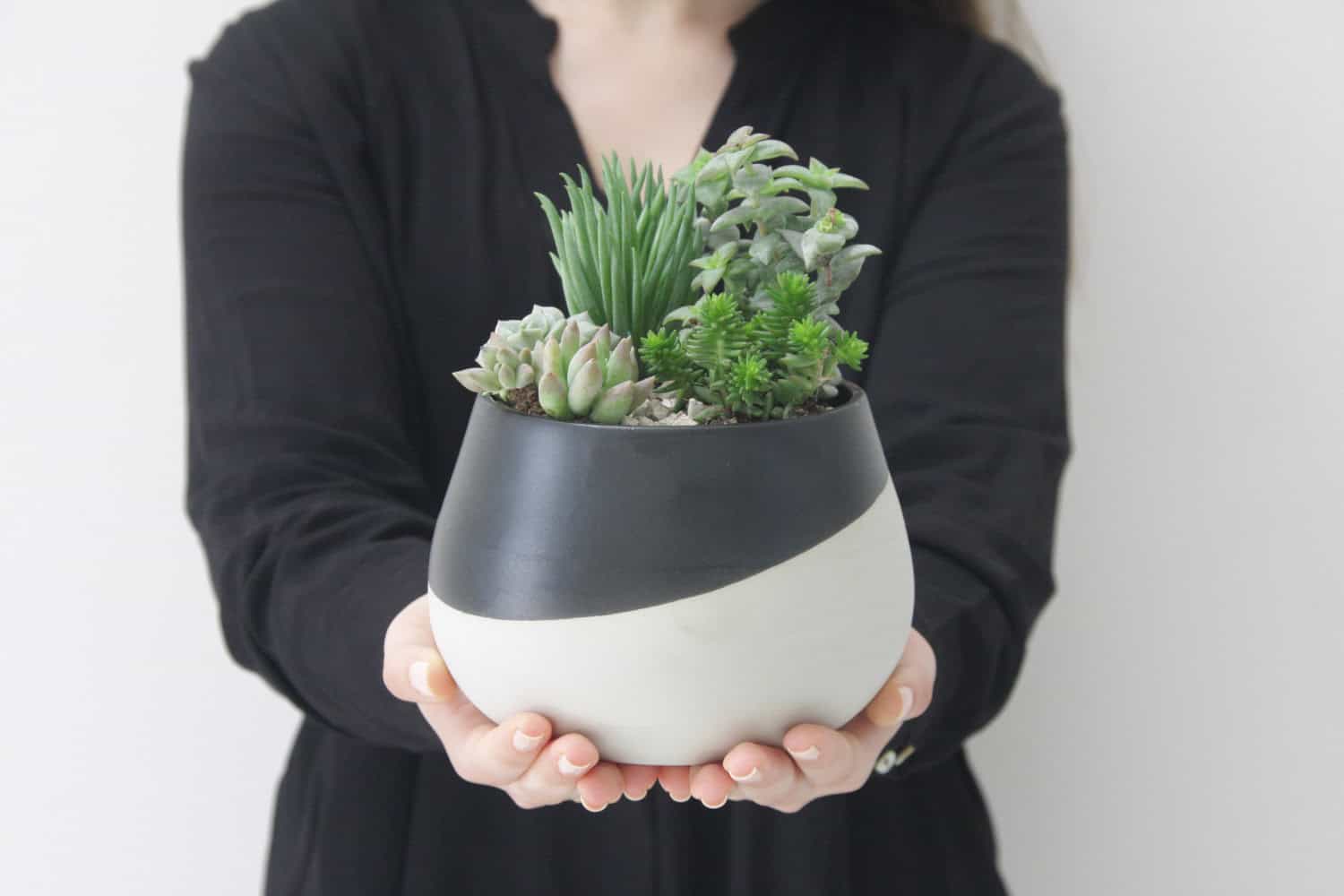 Ceramic planter in gray and black matte glaze Buy it on: www.etsy.com