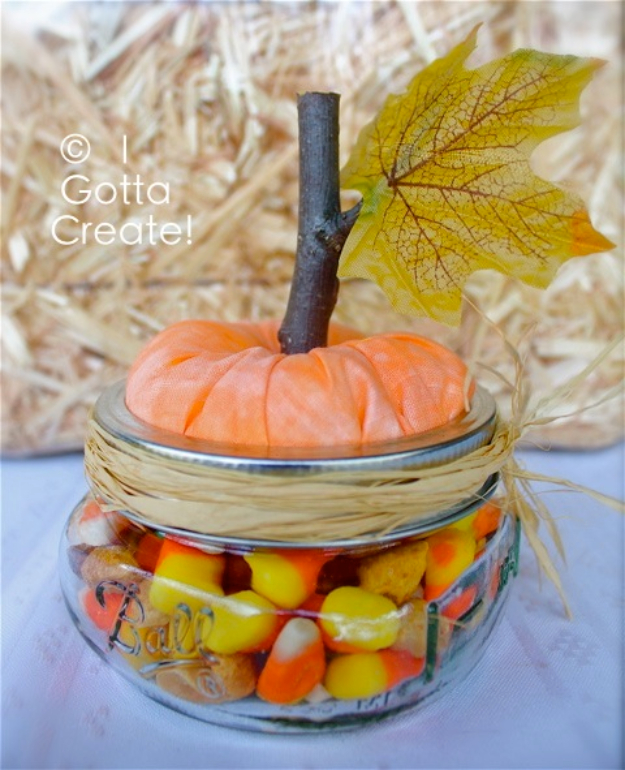 15 Delightful DIY Mason Jar Crafts For The Fall Season