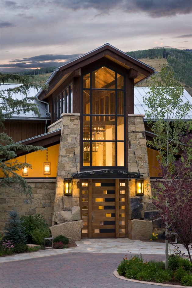 15 Enticing Rustic Entrance Designs That Will Tempt You To Go In