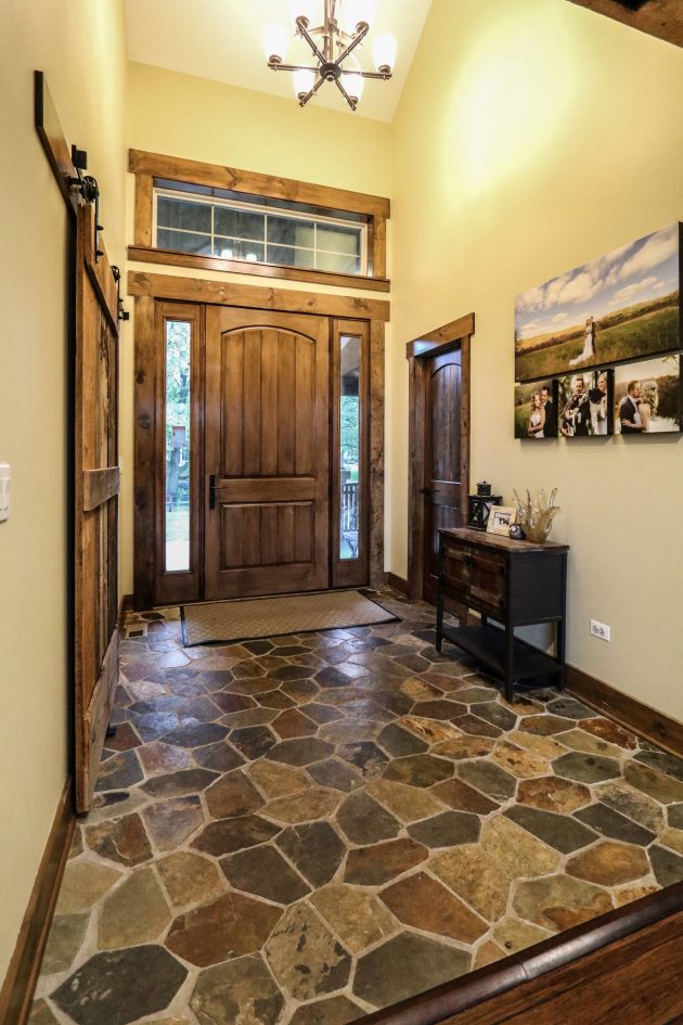 15 Welcoming Rustic Entry Hall Designs You're Going To Adore