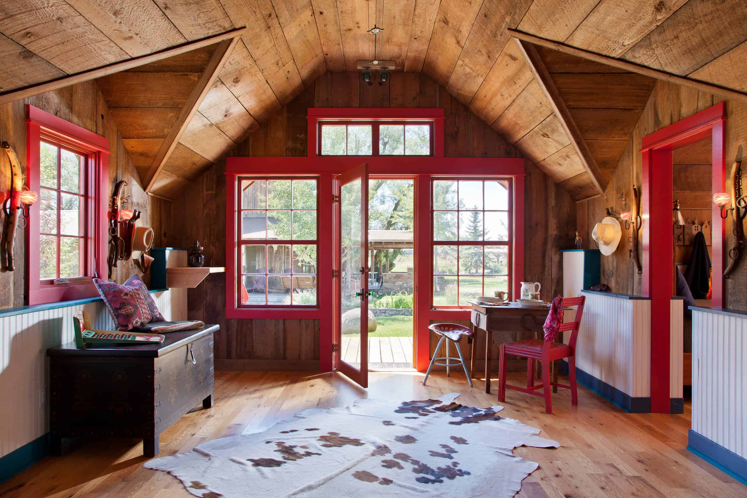 15 Welcoming Rustic Entry Hall Designs You’re Going To Adore