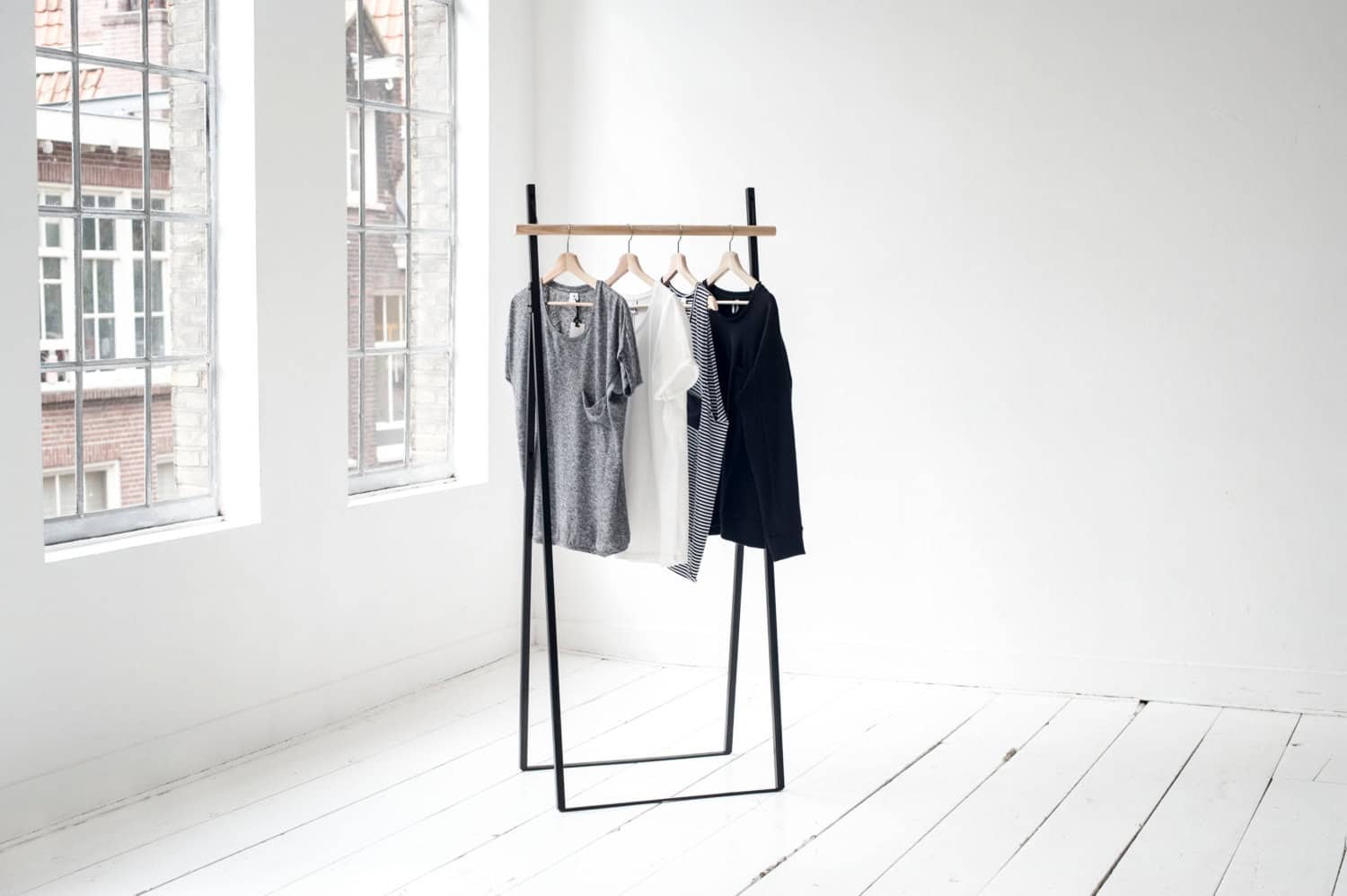 16 Super Simple Clothes Rail Designs That You Can Make By Yourself