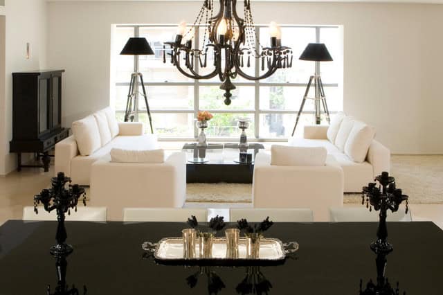 19 Styish Living Room Designs With Bold Black Furniture 3