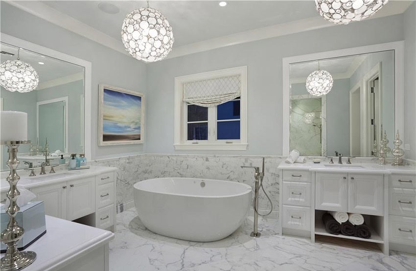 18 Dreamy Marble Bathrooms To Serve You As Inspiration 4