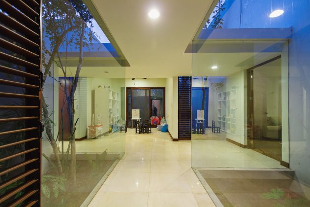 Aldea House by Seijo Peon Arquitectos y Asociados in Merida, Mexico