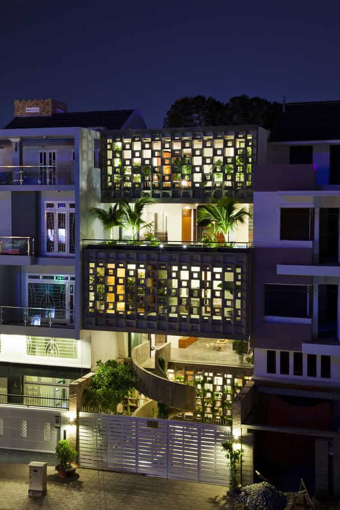 Binh Thanh House by Vo Trong Nghia Architects + NISHIZAWAARCHITECTS in Vietnam binh-thanh-house-by-vo-trong-nghia-architects-nishizawaarchitects-in-vietnam-2