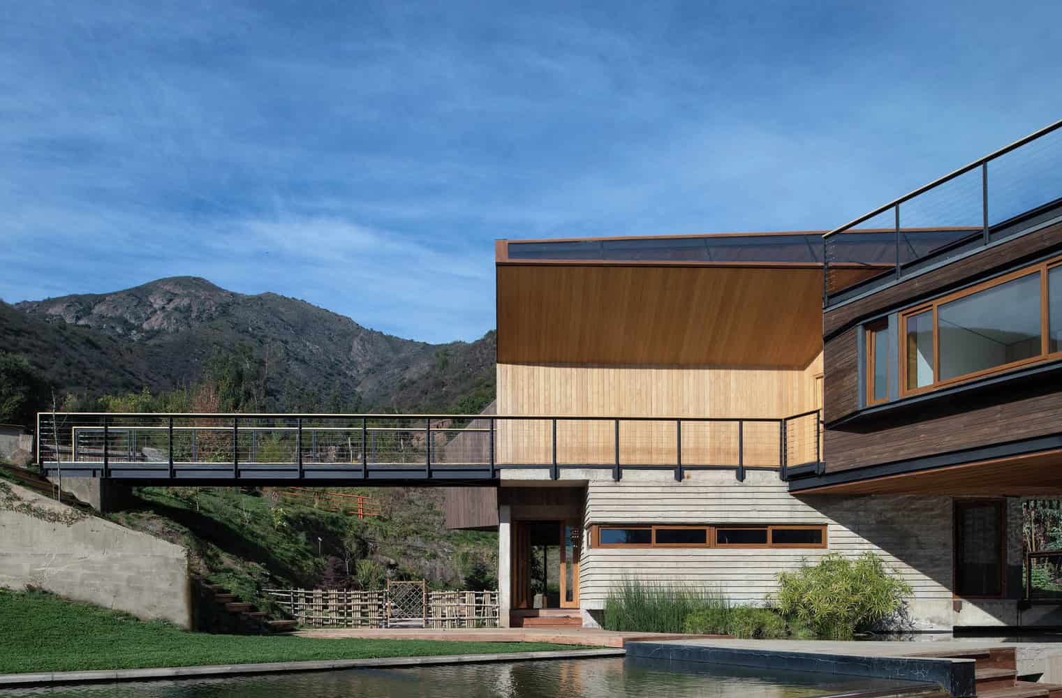 El Maqui House by GITC Arquitectura in Quebrada el Maqui, Chile el-maqui-house-by-gitc-arquitectura-in-quebrada-el-maqui-chile-14