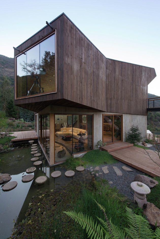 El Maqui House by GITC Arquitectura in Quebrada el Maqui, Chile