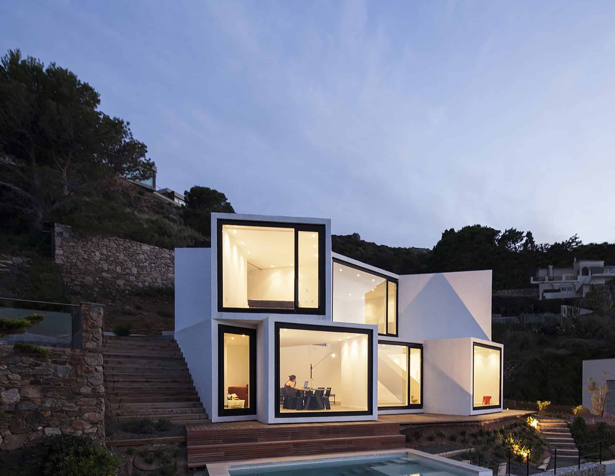 Sunflower House by Cadaval & Solà-Morales in Girona, Spain sunflower-house-by-cadaval-sola-morales-in-girona-spain-5