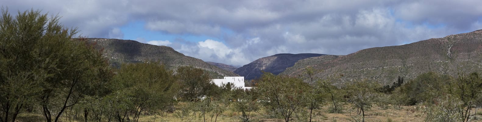 Swartberg House by Openstudio Architects in the Great Karoo, South Africa swartberg-house-by-openstudio-architects-in-the-great-karoo-south-africa-11
