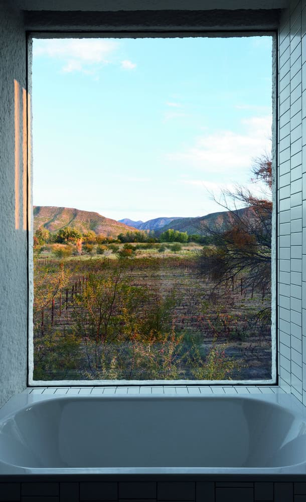 swartberg-house-by-openstudio-architects-in-the-great-karoo-south-africa-16