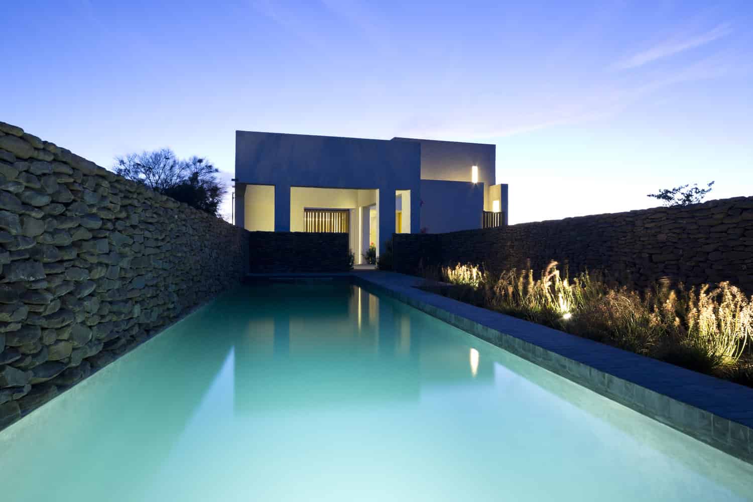 Swartberg House by Openstudio Architects in the Great Karoo, South Africa swartberg-house-by-openstudio-architects-in-the-great-karoo-south-africa-7