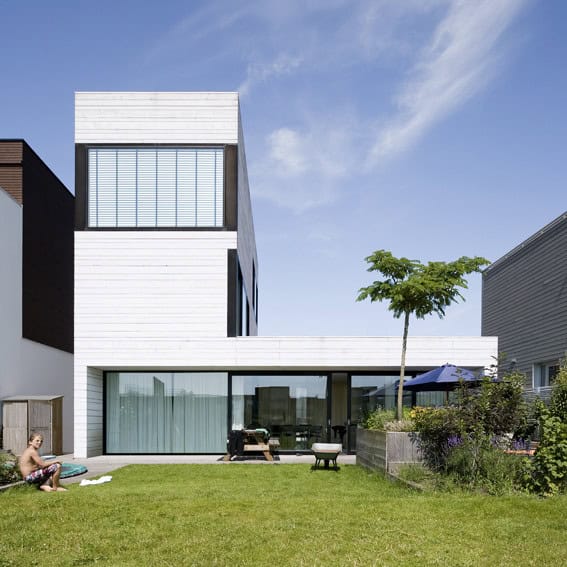 Urban Villa by Pasel.Kuenzel Architects in Amsterdam, The Netherlands