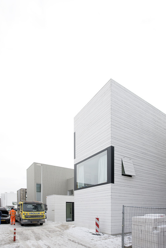 Urban Villa by Pasel.Kuenzel Architects in Amsterdam, The Netherlands