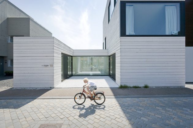 urban-villa-by-pasel-kuenzel-architects-in-amsterdam-the-netherlands-6