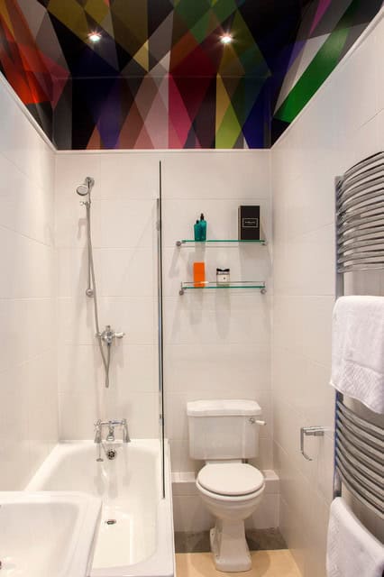 20 Super Smart Ideas To Decorate Your Small Bathroom