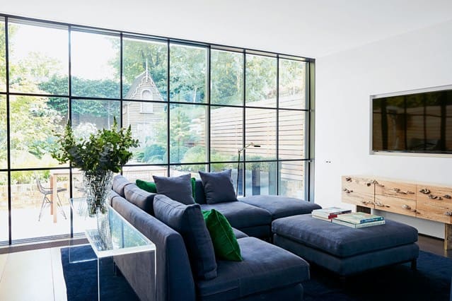 18 Striking Living Room Designs With Glass Walls That You Must See 1