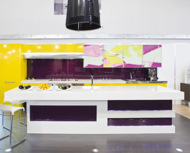 20 Extravagant Examples Of Colorful Kitchens That Will Delight You
