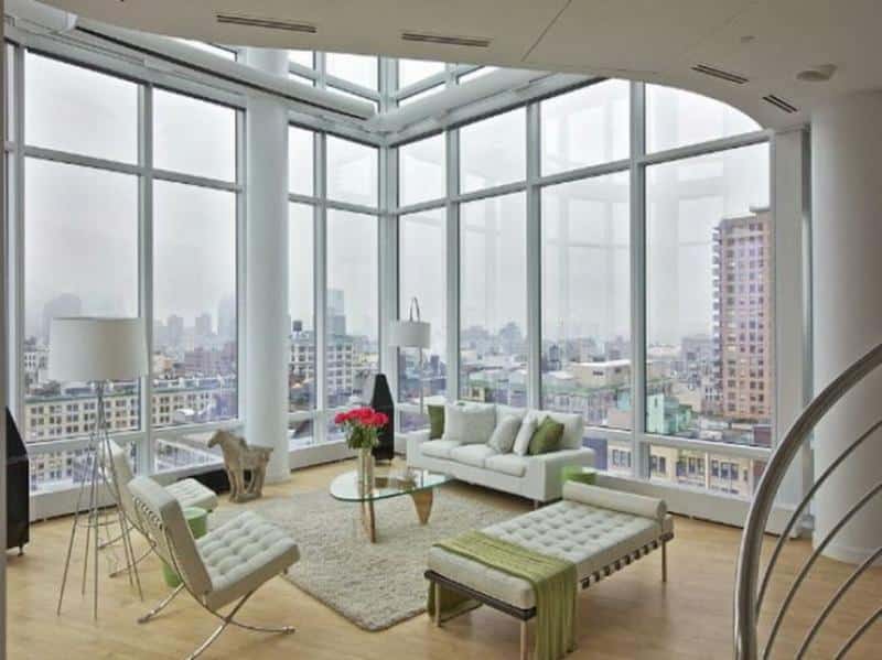 18 Striking Living Room Designs With Glass Walls That You Must See 12