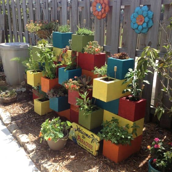 19 Simple DIY Projects Made Of Concrete Blocks That Will Surprise You