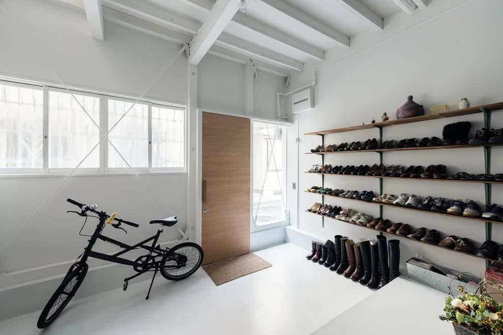 Scandinavian entryway Source