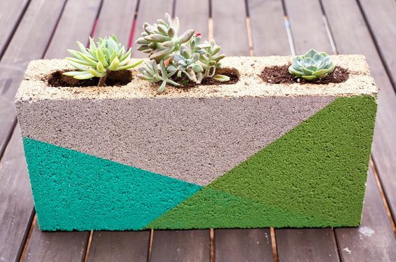 19 Simple DIY Projects Made Of Concrete Blocks That Will Surprise You