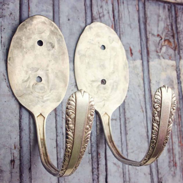 17 Amazing Handmade Wall Hook Designs To Better Organize Your Home