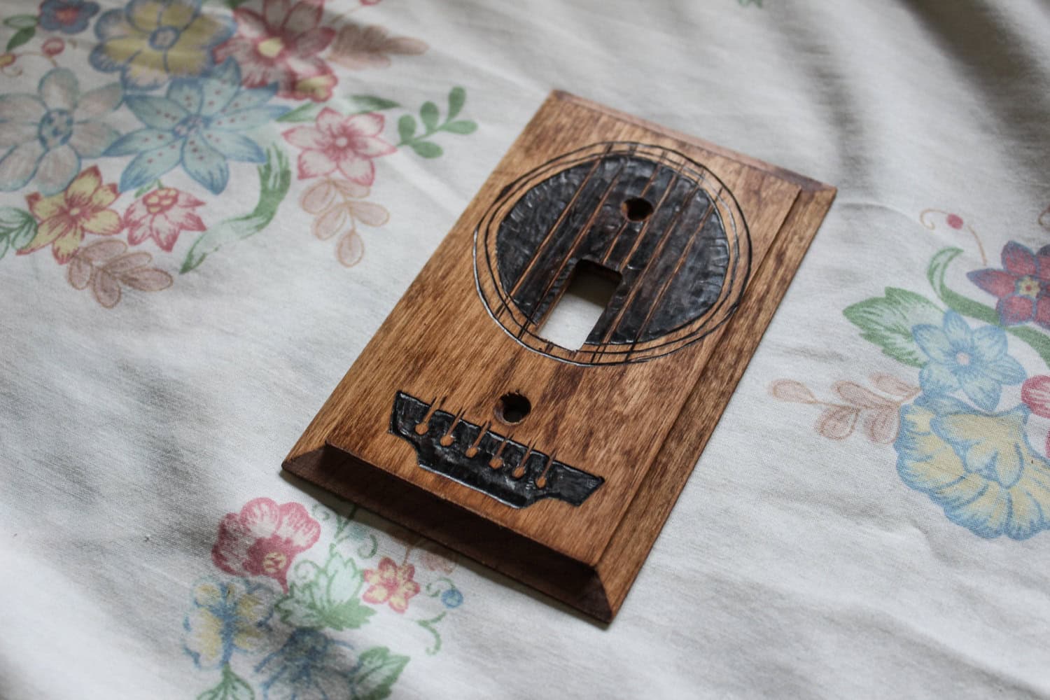 17 Impressive Light Switch Cover Designs That Will Personalize Your Room