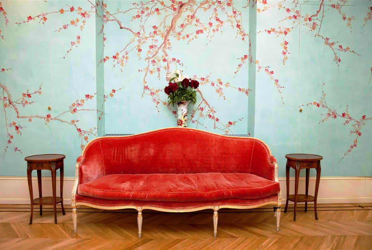 Floral Wall Mural: Perfectly Addition To Any Living Room 2