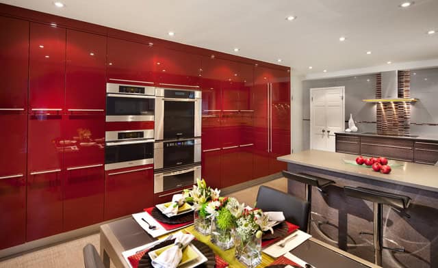 20 Extravagant Examples Of Colorful Kitchens That Will Delight You 4
