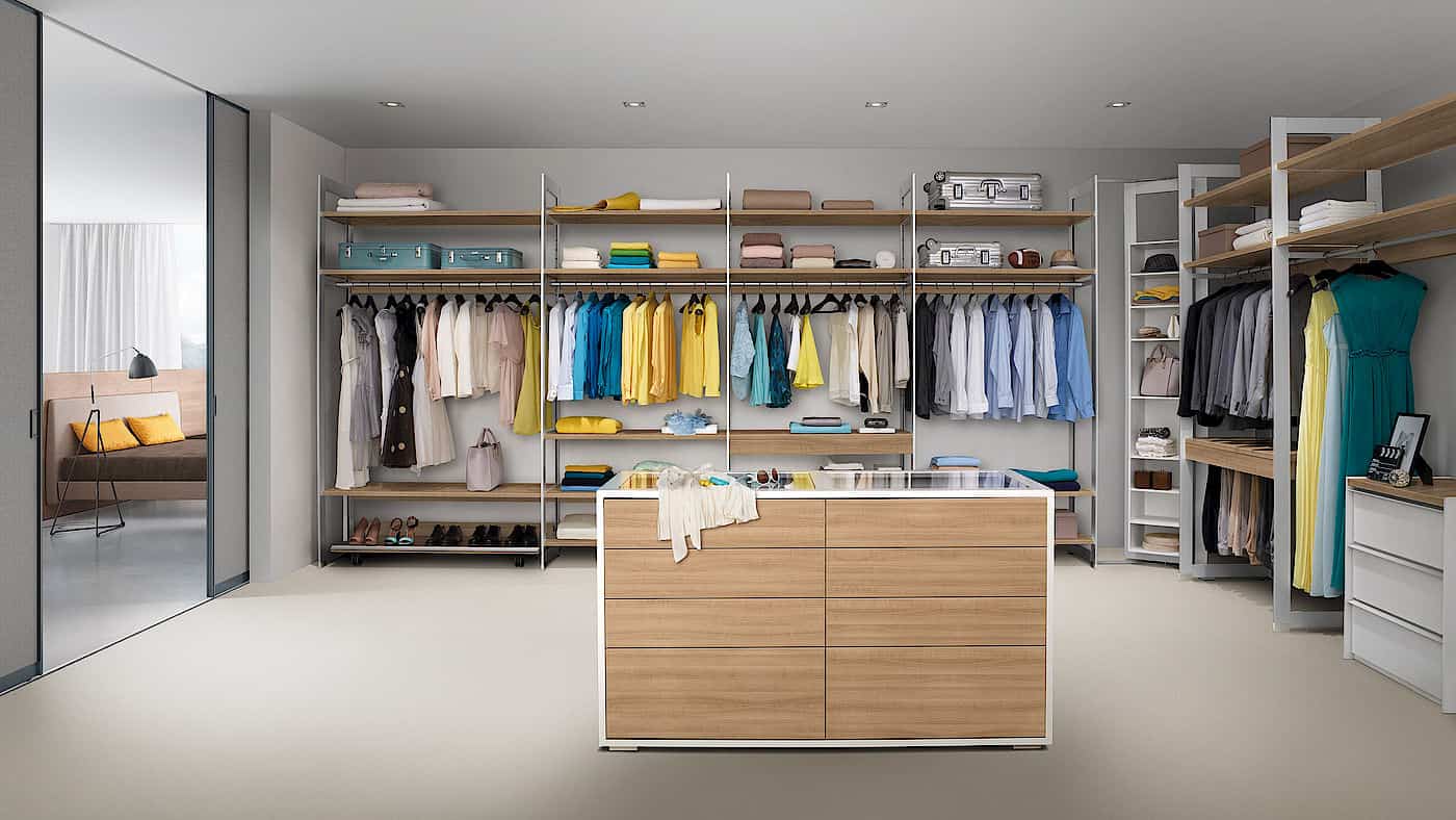 4 Easy & Simple Steps To Well Organized Closet