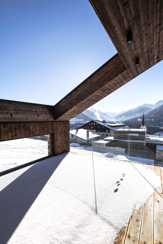 8-transparent-terrace-winter-time