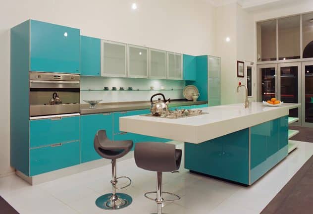20 Extravagant Examples Of Colorful Kitchens That Will Delight You