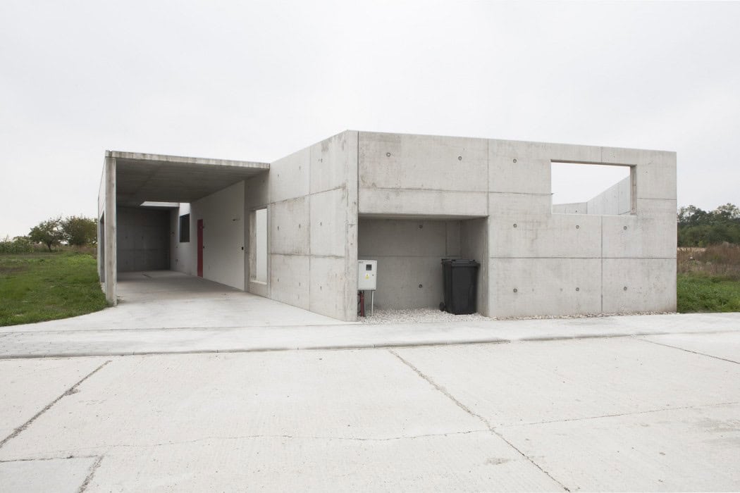 House LJM by N/A Bradnansky Halada in Miloslavov, Slovakia house-ljm-by-na-bradnansky-halada-in-miloslavov-slovakia-2